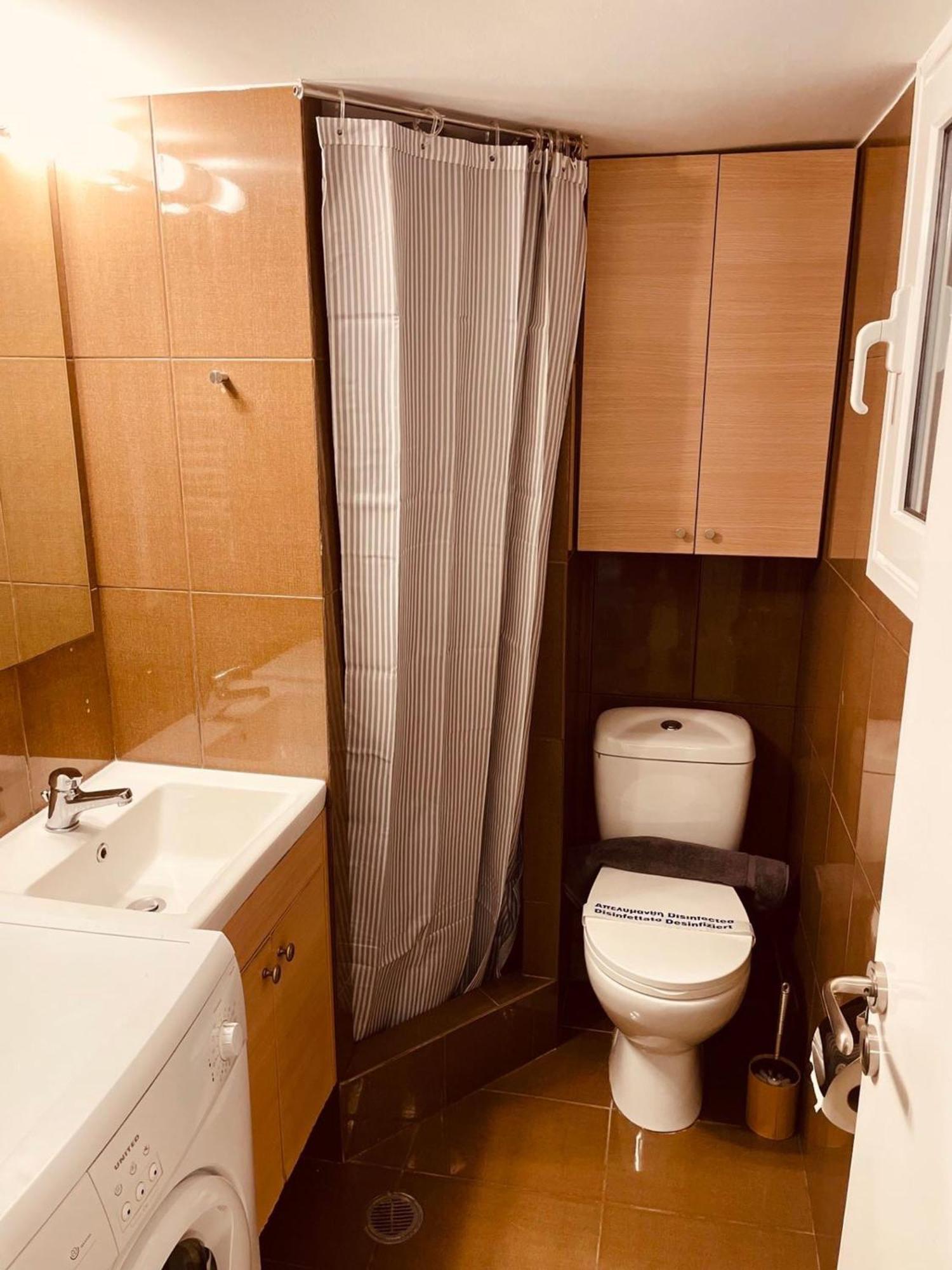 Iris Apartment By Superhost Hub Атина Екстериор снимка